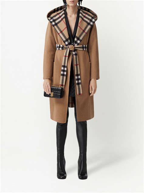 trajes burberry mujer|Burberry Limited.